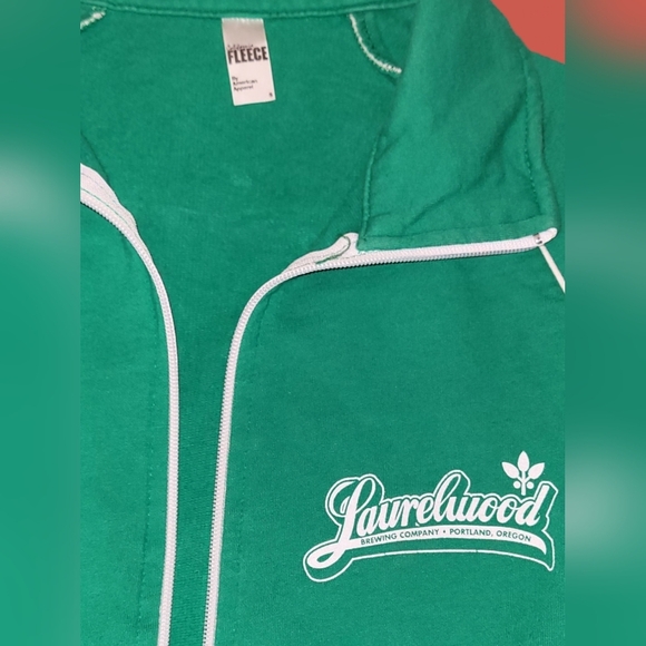 NICE ~ ZIP-UP JACKET LAURELWOOD BREWING COMPANY PORTLAND OREGON  SZ. SM - Picture 3 of 6